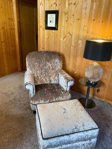 A seating area at Heatherwood Lodge 