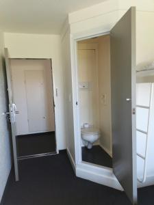 Phòng tắm tại SUN1 Richards Bay
