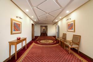 Hotel One Tariq Road Multan的休息区