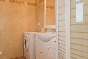 Ein Badezimmer in der Unterkunft Luxury Villa Kras