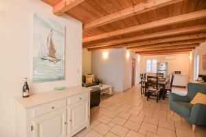 Küche/Küchenzeile in der Unterkunft Luxury Villa Kras