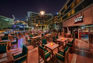 Restaurace v ubytování Copthorne Airport Hotel Dubai