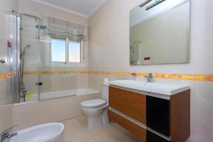 Kúpeľňa v ubytovaní CH Villa Calida Monteazul