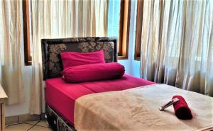 Кровать или кровати в номере OBC Villa +37 фотографий