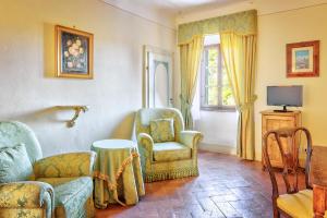 TV a/nebo společenská místnost v ubytování Hotel Borgo Casabianca