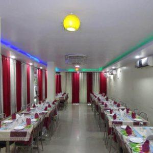 מסעדה או מקום אחר לאכול בו ב-HOTEL ARYAN INTERNATIONAL