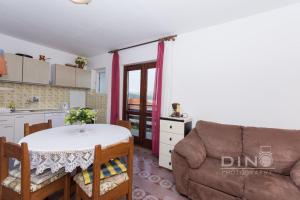 Fotografia z galérie ubytovania A1 - large apt with big terrace balcony & sea view v Trogiri