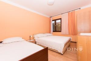 Fotografia z galérie ubytovania A1 - large apt with big terrace balcony & sea view v Trogiri