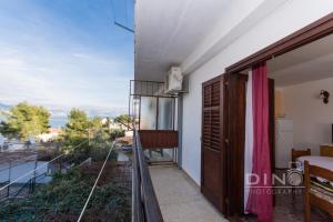 Fotografia z galérie ubytovania A1 - large apt with big terrace balcony & sea view v Trogiri