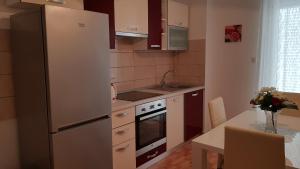Küche/Küchenzeile in der Unterkunft Ruzica Apartments