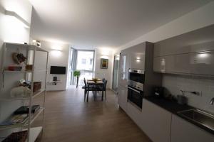 Gallery image of Amazing BRAND NEW 2 room upper scale with condo GYM close to metro in Milan