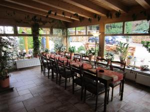 Restaurace v ubytování Gaststätte & Pension Oelmuehle