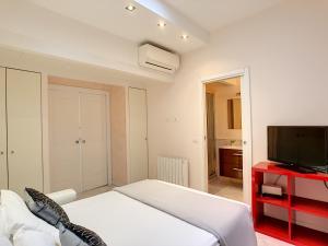 Gallery image of Nestor&Jeeves - LE DUPLEX - Central - Very close sea in Nice