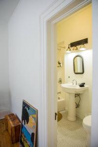 Bathroom sa Object Hotel 1BR Room 3A