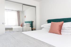 Comfy HP 2BR with Fast Transit to UChicago & DT by Zencity