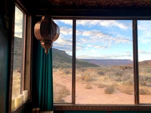 a window in a room with a view of the desert at Zions Tiny Oasis in Virgin