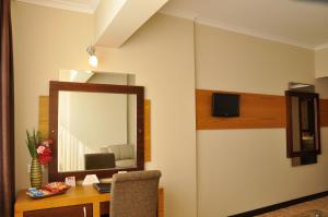 TV a/nebo společenská místnost v ubytování İğneada Resort Hotel & SPA