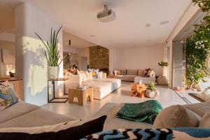 Posezení v ubytování Villa Fleur De Sel + 36 fotografií