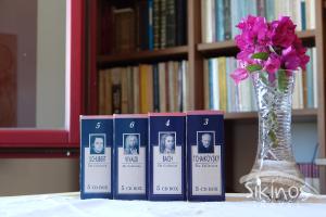 Η βιβλιοθήκη της παραθεριστικής κατοικίας