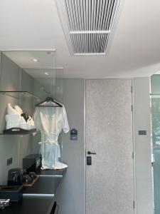 Koupelna v ubytování Nirundorn Resort Chaam