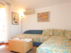 Gallery image of Apartment Margareta - ICS102 by Interhome in Porozina