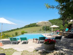 The swimming pool at or close to Holiday Home Cellole - Valluccia by Interhome