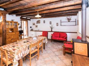 Posezení v ubytování Holiday Home Al Rustico by Interhome