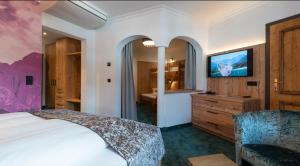 TV a/nebo společenská místnost v ubytování Hotel Sommerhof