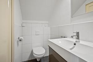 Een badkamer bij Turfhuys aan het Spaarne