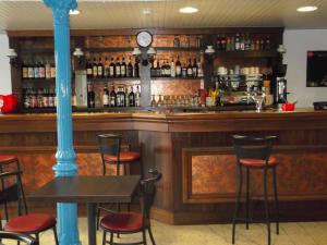 Fotografie z fotogalerie ubytování Hôtel Restaurant L'Ecrevisse v destinaci Thizy-les-Bourgs