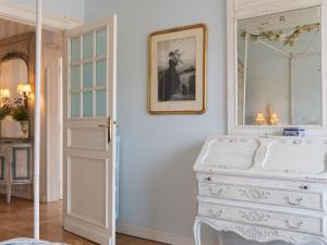 Posteľ alebo postele v izbe v ubytovaní Apartment Pieds dans l'eau 2 by Interhome