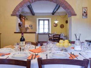 Reštaurácia alebo iné gastronomické zariadenie v ubytovaní Holiday Home La Fenice by Interhome