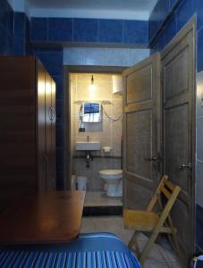 Kylpyhuone majoituspaikassa Rapanui
