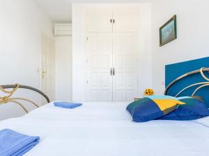 Postel nebo postele na pokoji v ubytování Holiday Home Residencia Marítima by Interhome
