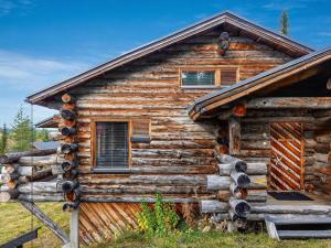 Το κτήριο όπου στεγάζεται  η παραθεριστική κατοικία