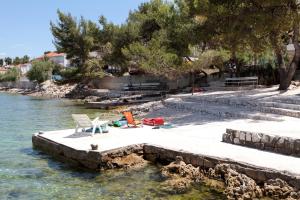 Fotografia z galérie ubytovania Spacious room near beach w private bathroom v Trogiri