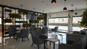 Posezení v ubytování Avwan Hotel Çiğli