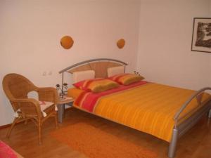 Posteľ alebo postele v izbe v ubytovaní Studio apartment in Bol with sea view, balcony, air conditioning, Wi-Fi (3417-3)