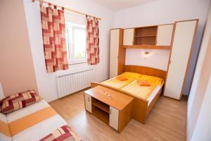 Posteľ alebo postele v izbe v ubytovaní House Lopar (73)