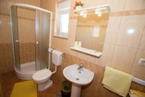 Kúpeľňa v ubytovaní House Lopar (73)