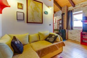 Χώρος καθιστικού στο House Stivan (4239)