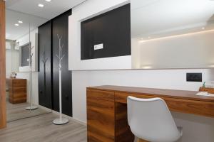 Televízia a/alebo spoločenská miestnosť v ubytovaní Apartment Brela 3524-5