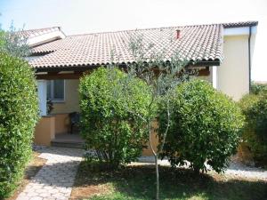 Vonkajšia záhrada v ubytovaní Bungalow Porec (4400-8)