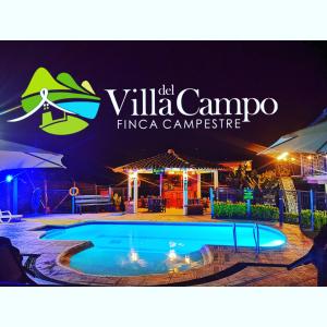 una señal que lee Villa campo fisma campo fisma campo campo en Finca Campestre Villa del Campo en Santa Rosa de Cabal