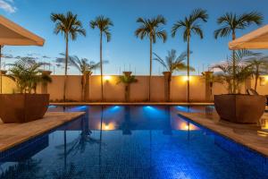 A piscina localizada em Class Hotel Pouso Alegre ou nos arredores