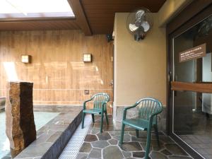 Dormy Inn Ikebukuro的阳台或露台