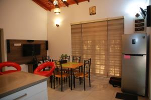Kuchyň nebo kuchyňský kout v ubytování Colombo Orchid Villa