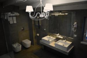 Koupelna v ubytování B&B GDA + 17 fotografií