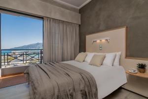 Postel nebo postele na pokoji v ubytování Phoenix Hotel
