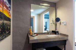 Fotografie z fotogalerie ubytování TRYP by Wyndham San Luis Potosi Hotel & Suites v destinaci San Luis Potosí